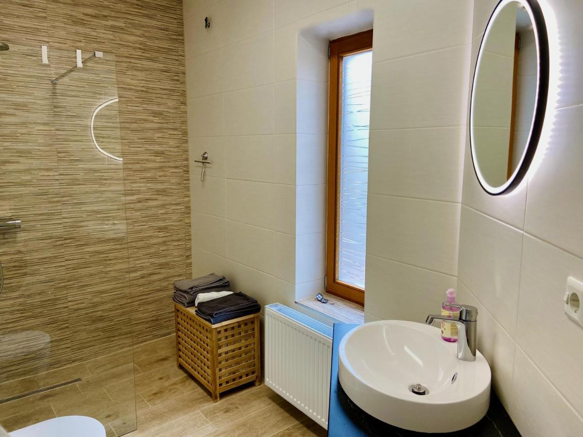 Ferienwohnung Reuscher, Trier-Newel Εξωτερικό φωτογραφία
